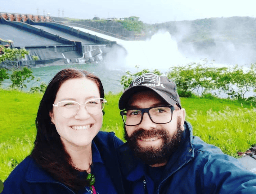 Cristiano e Jessica, se conheceram no CTI e estão juntos desde 2014 Complexo Turístico Itaipu completa 18 anos sob gestão da Fundação Parque Tecnológico Itaipu-BR com mais de 8 milhões de visitantes e operação 100% sustentável.