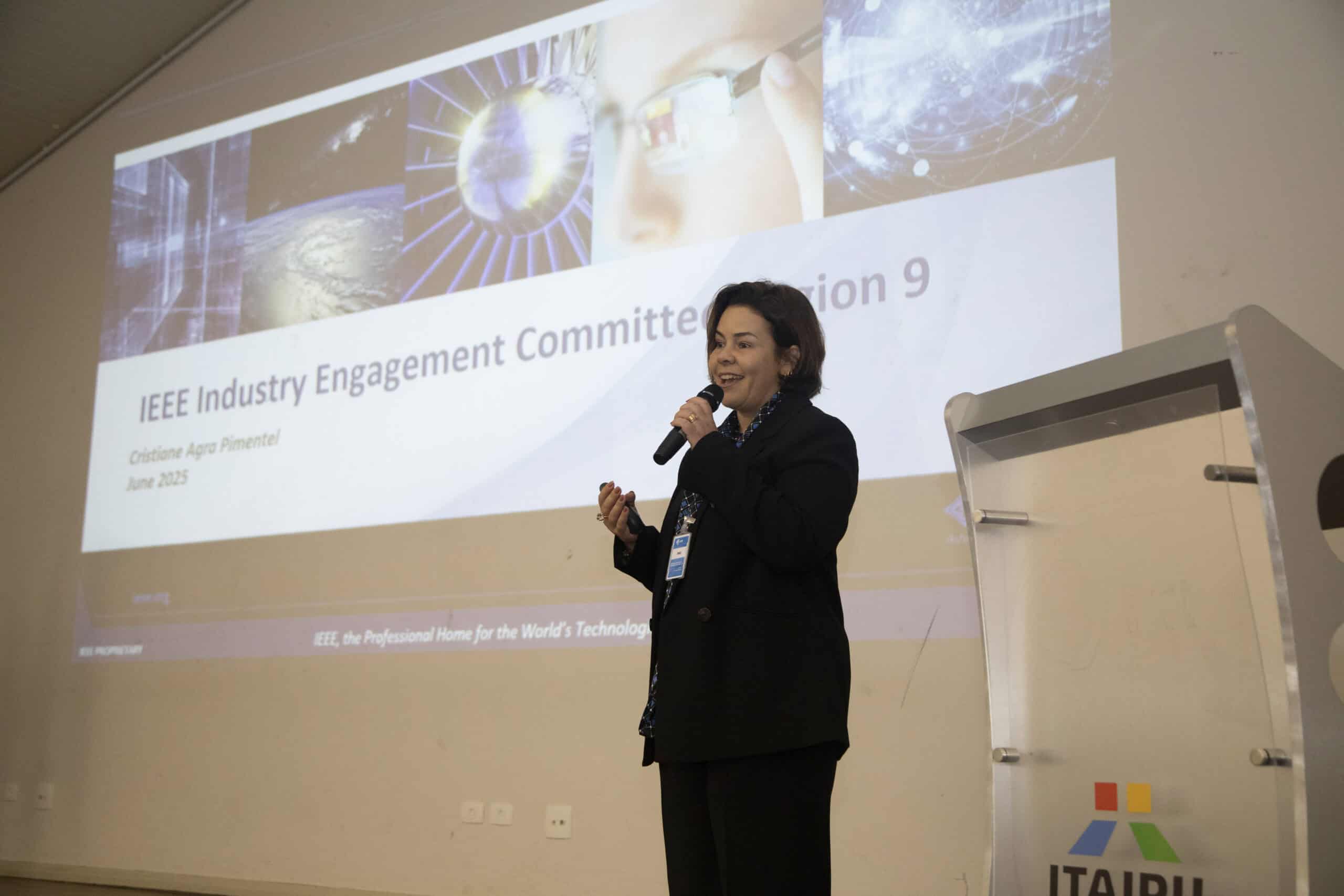 Itaipu Parquetec recebe alunas para vivência profissional em ação do programa de Mulheres na Engenharia. Itaipu Parquetec recebe alunas para vivência profissional em ação do programa de Mulheres na Engenharia.