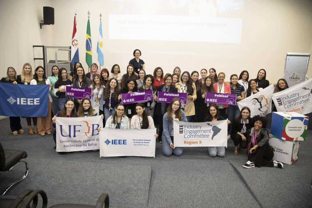 Itaipu Parquetec recebe alunas para vivência profissional em ação do programa de Mulheres na Engenharia.