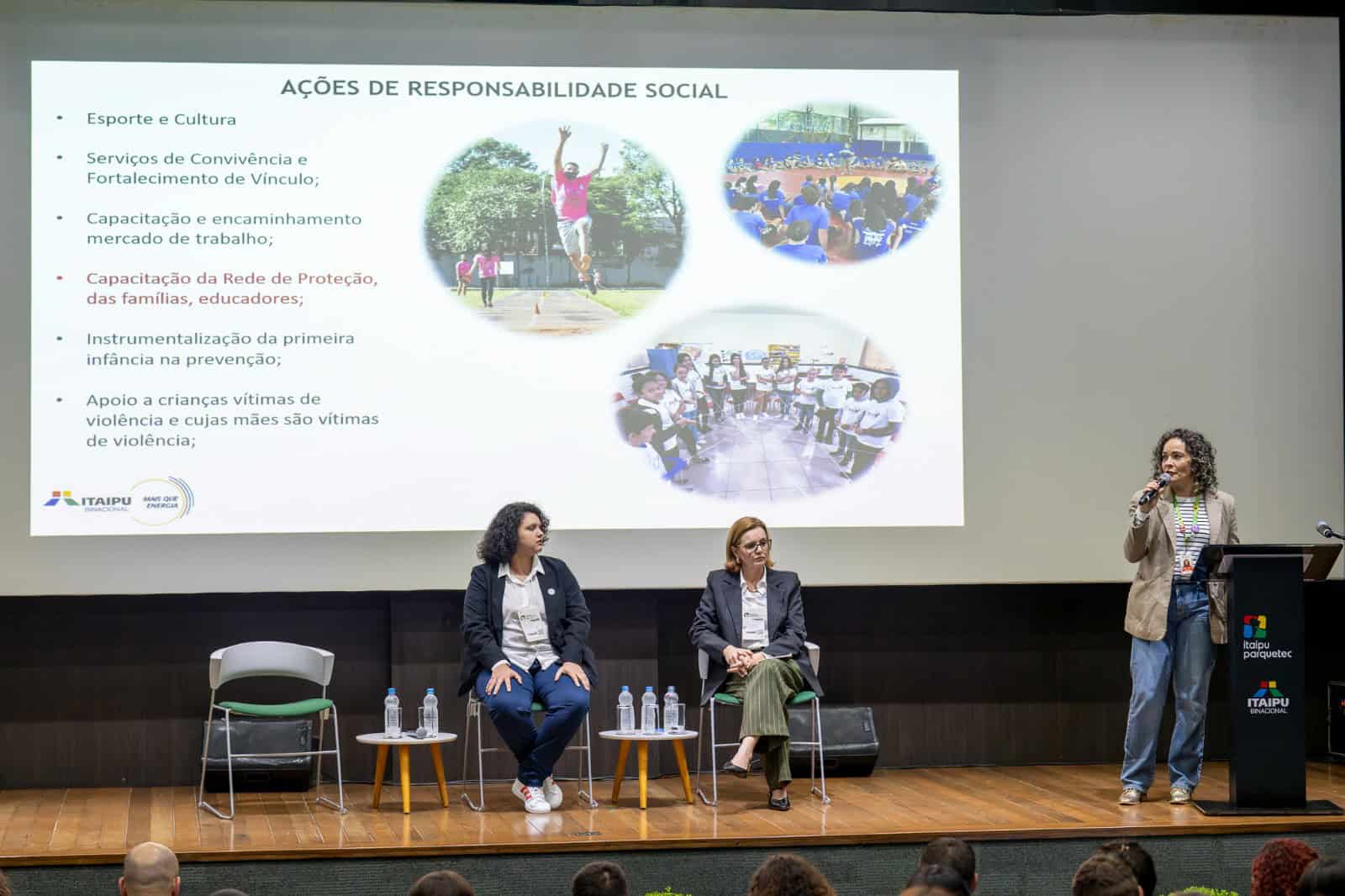 Itaipu assina com Ministério do Turismo Pacto contra exploração sexual de crianças e adolescentes. Itaipu assina com Ministério do Turismo Pacto contra exploração sexual de crianças e adolescentes.