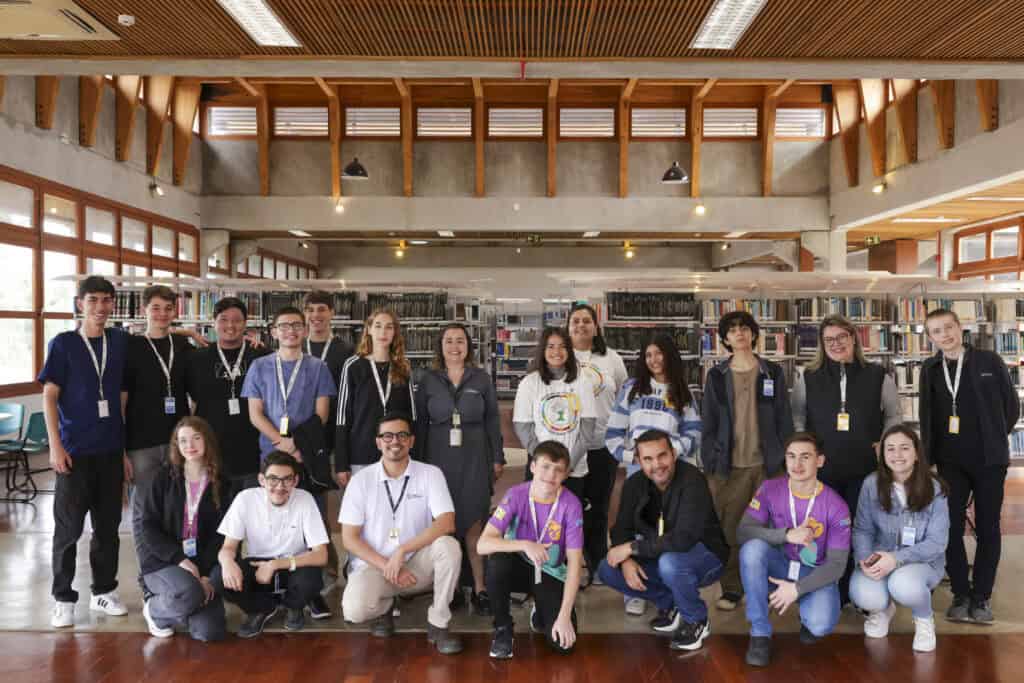 Estudantes vencedores da FIciências 2024 participam de semana imersiva no Itaipu Parquetec.