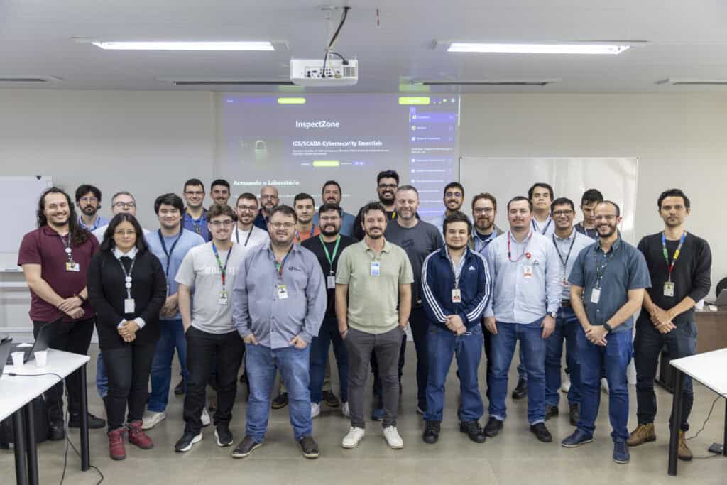 Curso de cibersegurança forma profissionais para proteção de infraestruturas críticas.