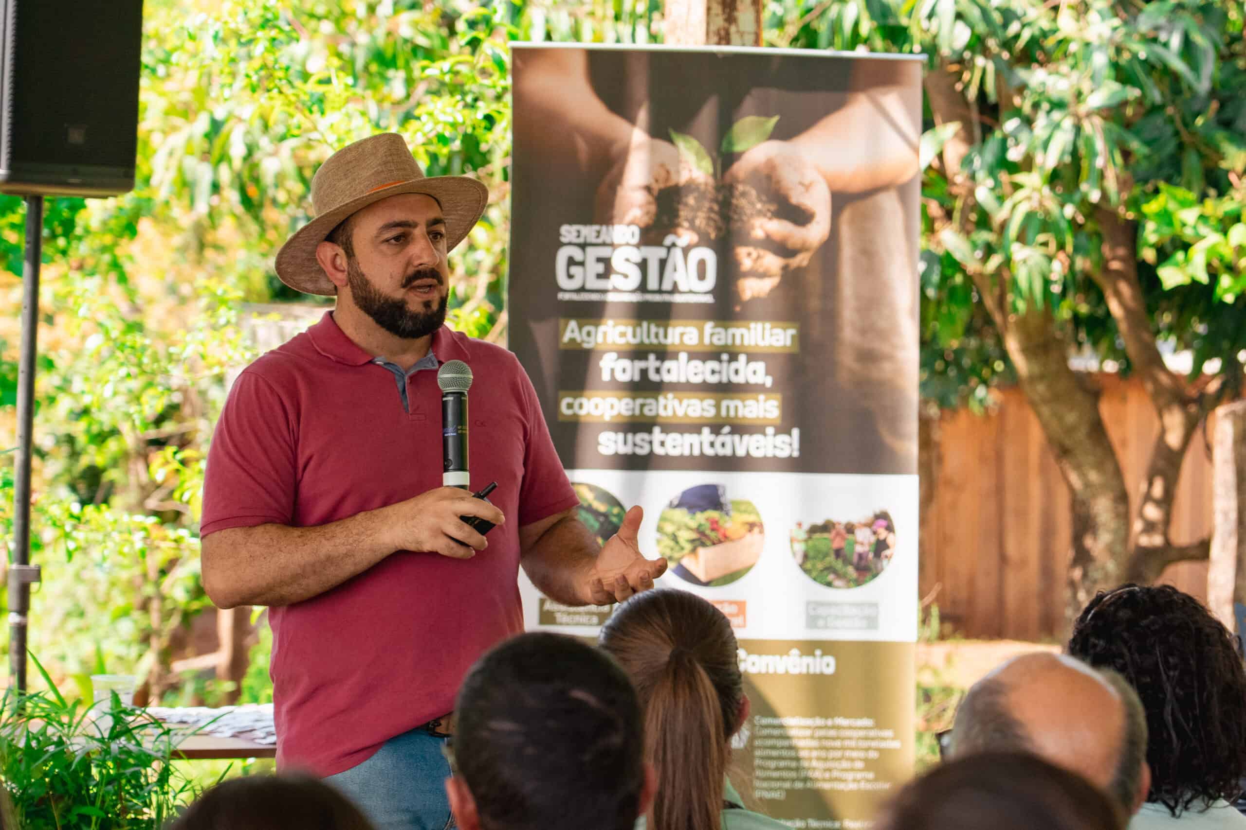 Convênio Semeando Gestão celebra Dia da Árvore com oficina sobre agrofloresta em Diamante D'Oeste. Convênio Semeando Gestão celebra Dia da Árvore com oficina sobre agrofloresta em Diamante D'Oeste.