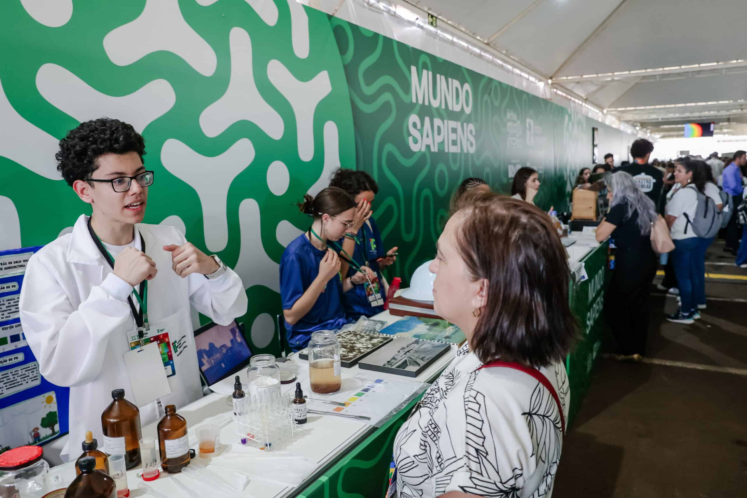Mundo Sapiens destaca protagonismo universitário e impacto social no Festival Iguassu Inova.