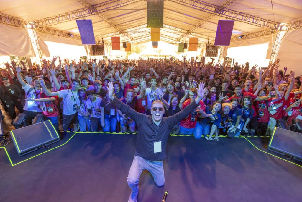 54875429474 9cedd575f6 6k