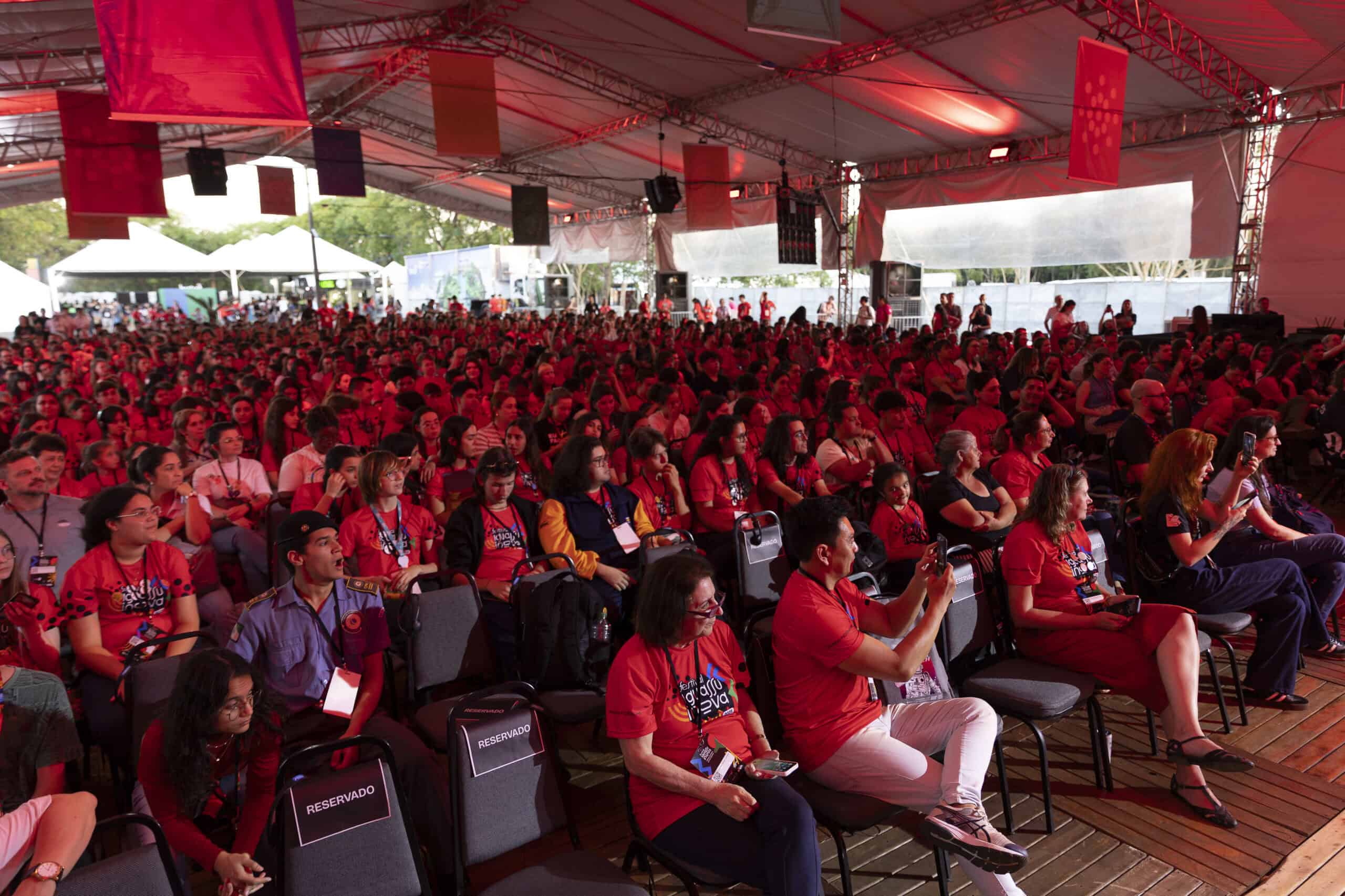 FIciências 2025 encerra edição histórica com premiação e recorde de participação. FIciências 2025 encerra edição histórica com premiação e recorde de participação.