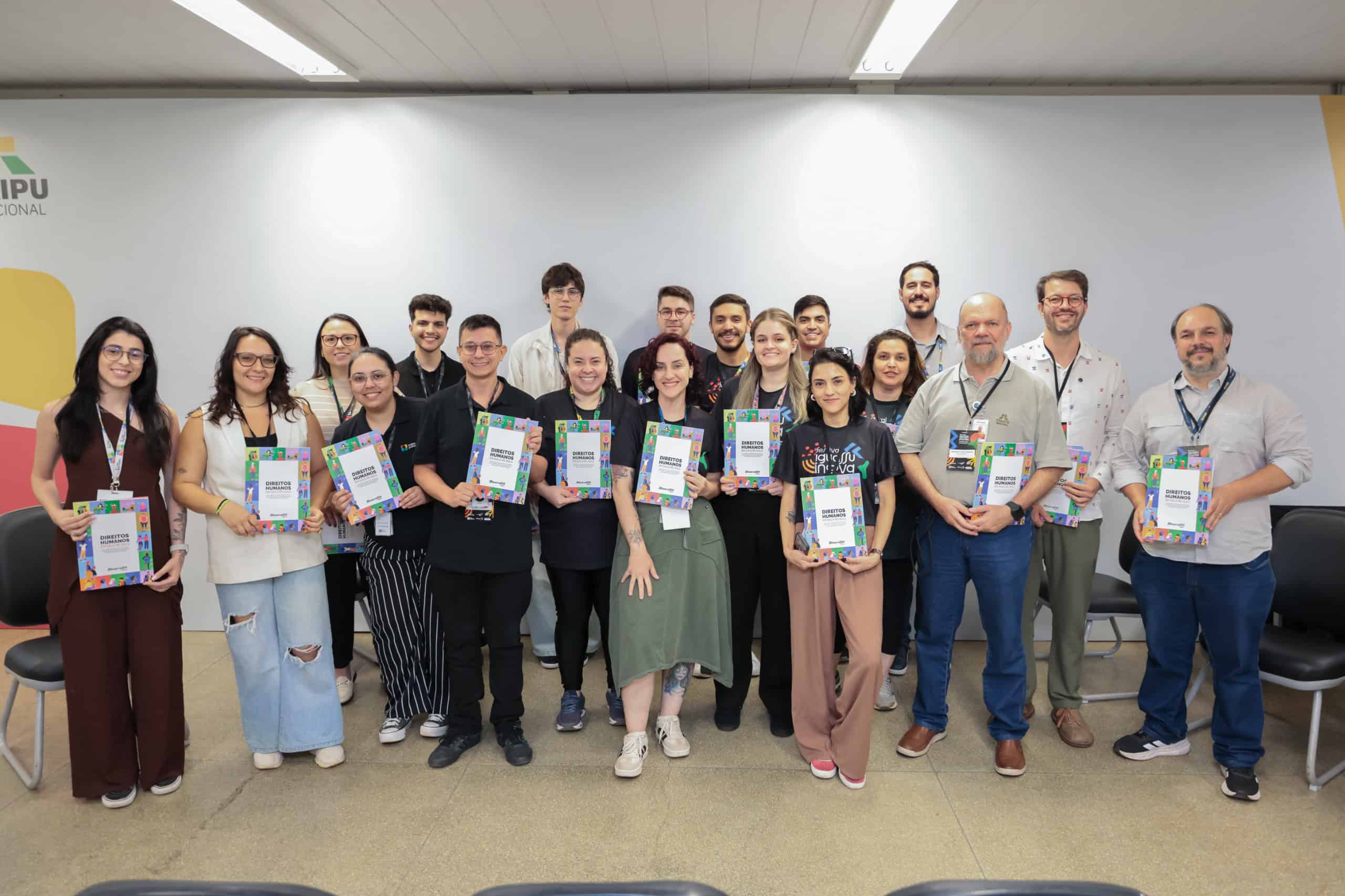 Douglas Guimarães Itaipu Parquetec (3) Douglas Guimarães Itaipu Parquetec (3)