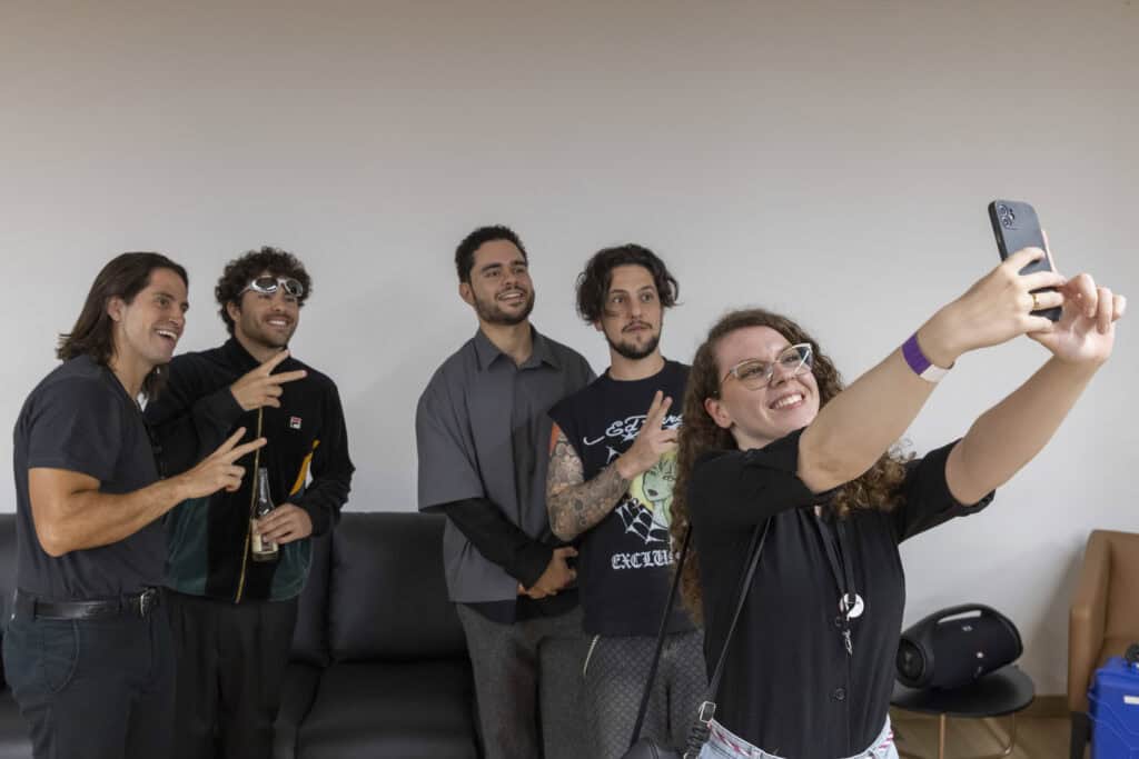 Estudante Luana Costa com a Banda Lagum. Foto: Kiko Sierich/Itaipu Parquetec
