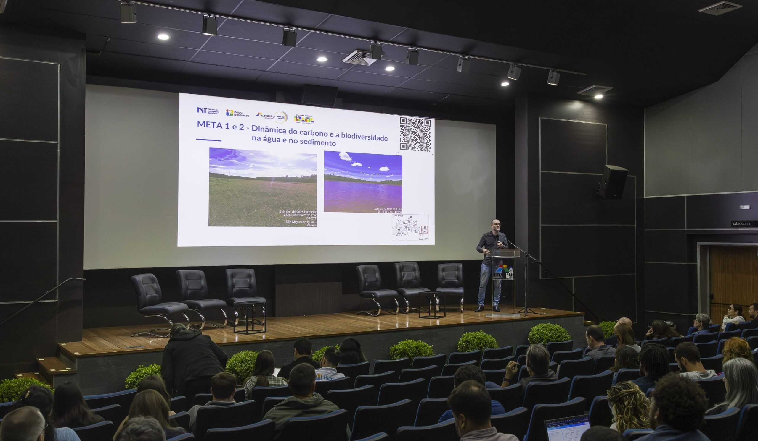 Workshop apresenta resultados sobre balanço de carbono no reservatório de Itaipu.