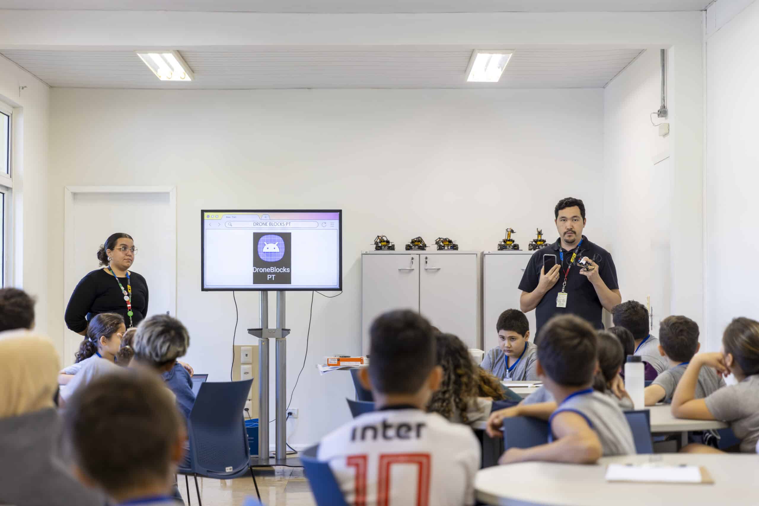 Projeto LabMaker Iguassu e Mini Cidade Inteligente integra tecnologia e aprendizado prático no sistema de ensino de Foz do Iguaçu. Projeto LabMaker Iguassu e Mini Cidade Inteligente integra tecnologia e aprendizado prático no sistema de ensino de Foz do Iguaçu.
