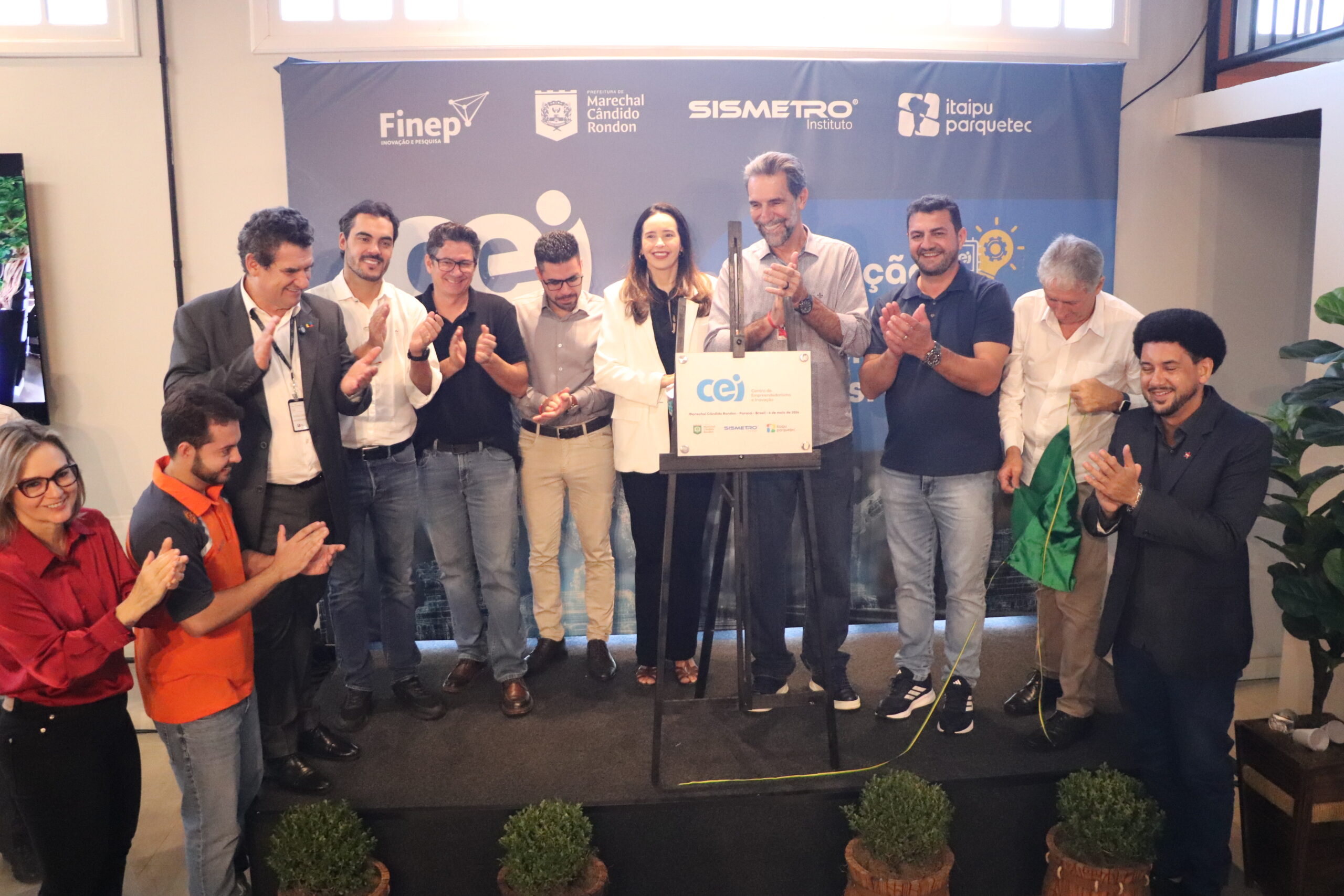 Itaipu Parquetec, Instituto Sismetro e Prefeitura Municipal lançam novo Centro de Empreendedorismo e Inovação de Marechal Cândido Rondon.