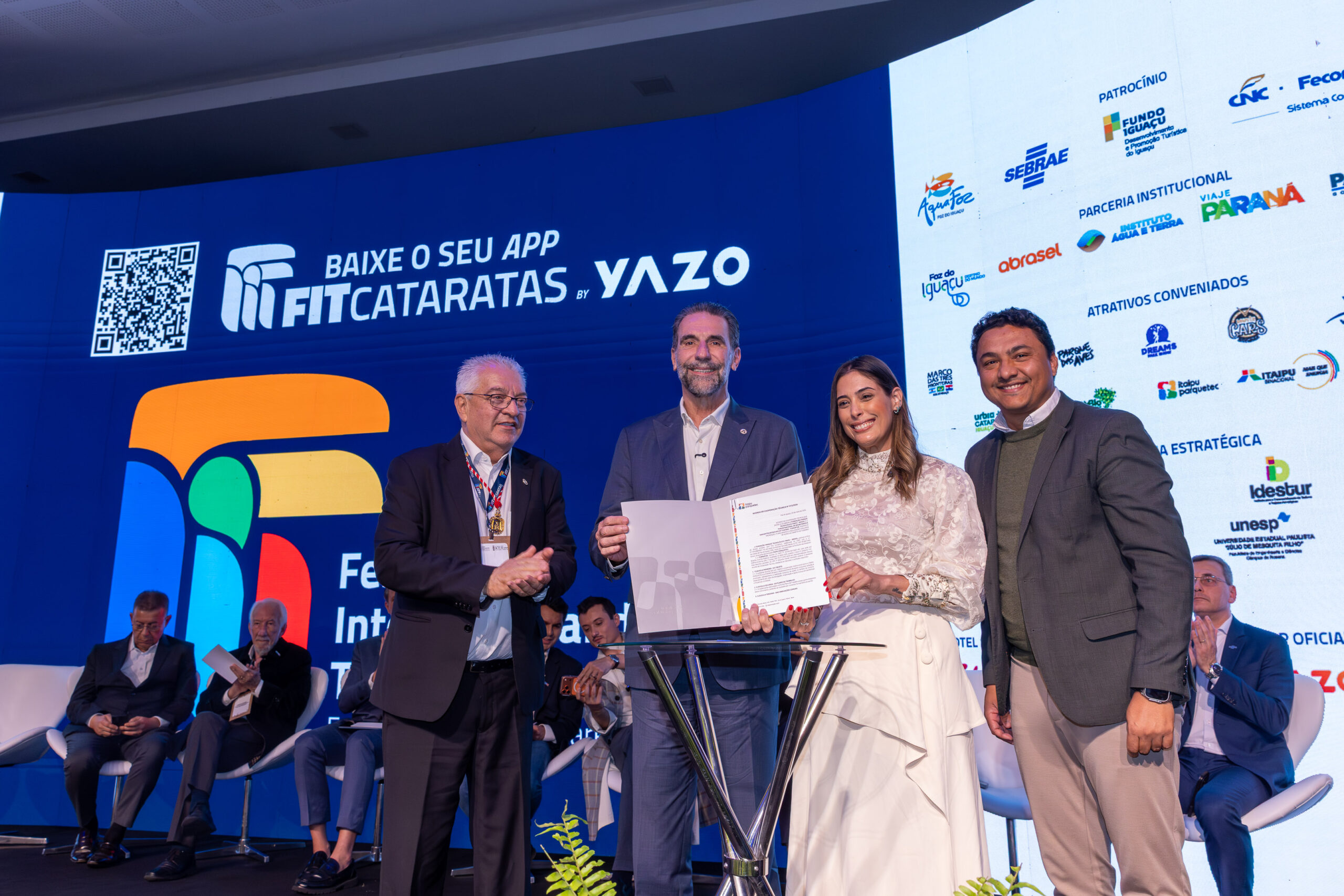 FIT.CATARATAS100626 8.jpg FIT.CATARATAS100626 8.jpg