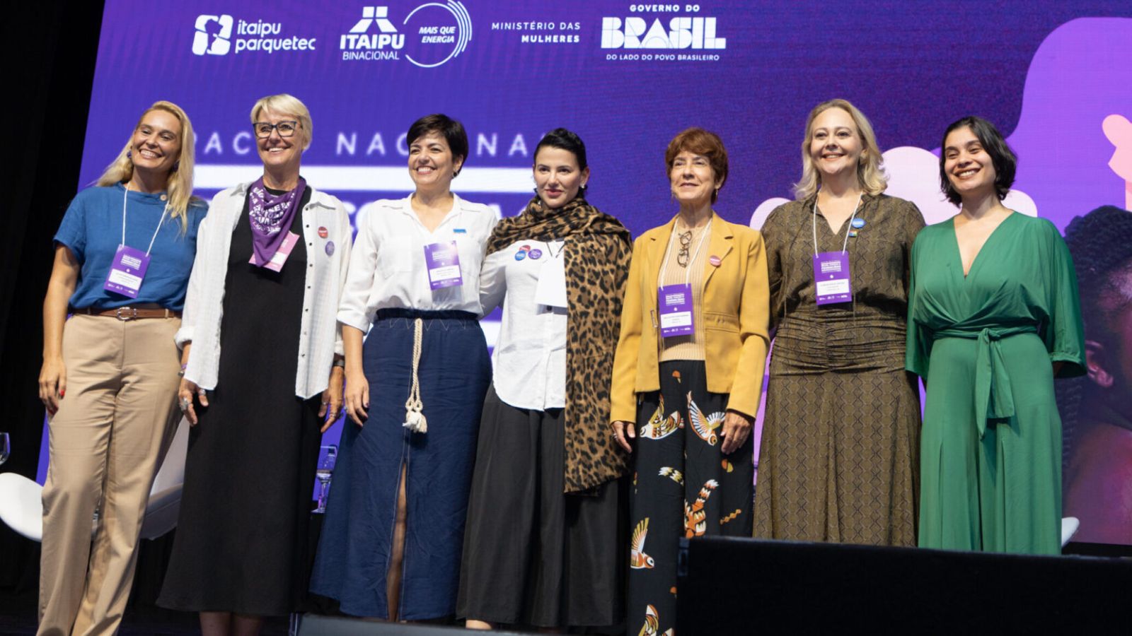 Participantes do painel sobre empreendedorismo. Foto Sara CheidaItaipu Binacional.